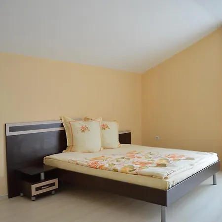 Zafo Hotel 3*